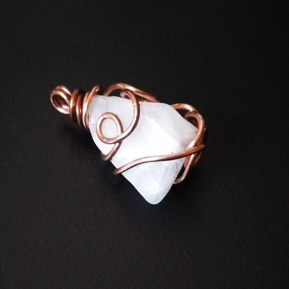 ๐๐๐ 3/$25!!! Handmade! Wire Wrapped! Chunky Tumbled Crystal Quartz Pendant - Picture 4 of 9